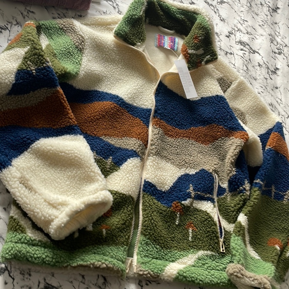 NWT Urban Outfitters Sherpa zip jacket UNISEX - Picture 4 of 7
